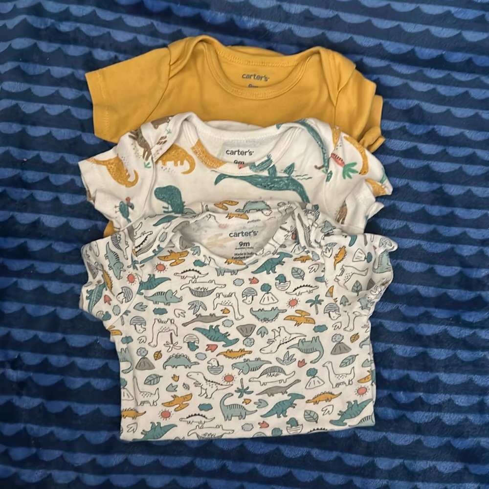 Carter’s 9m bodysuits
